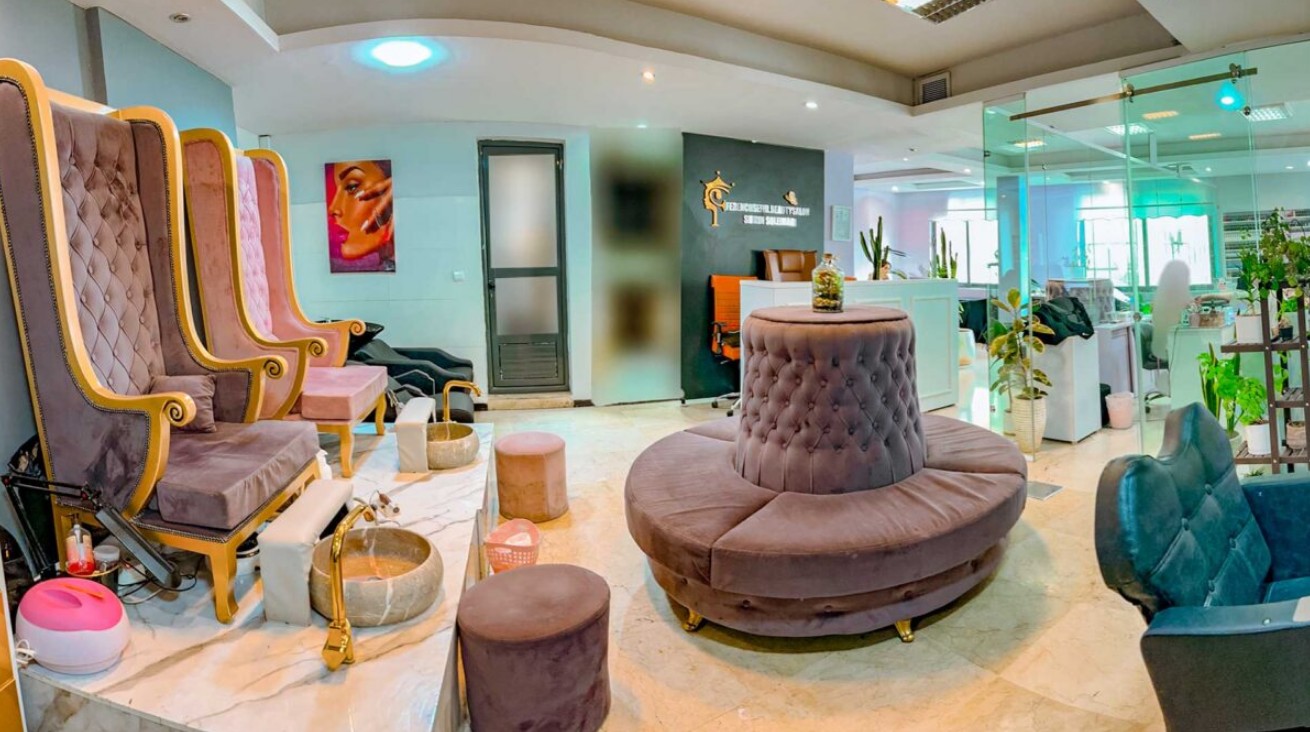 نمای داخلی سالن