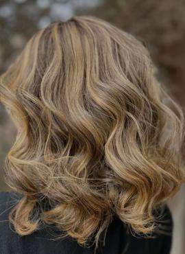 سالن زیبایی رویای آبی در ستارخان