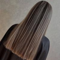 سالن زیبایی شاناز - نمونه کار رنگ و لایت مو