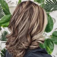 سالن زیبایی الهام کریم خانی در مرزداران - نمونه کار رنگ و لایت - 2