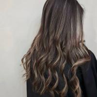 سالن زیبایی سایدا در پاسداران - نمونه کار رنگ و لایت 